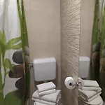 Tiny In Center Stone House شقة سبليت