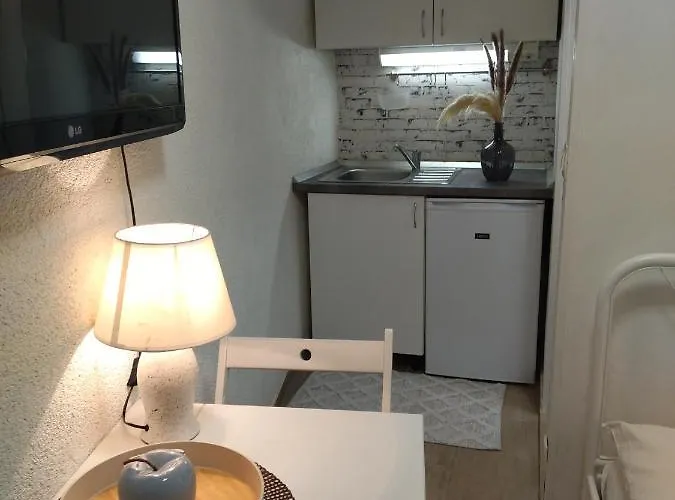 아파트 Tiny In Center Stone House 스플리트